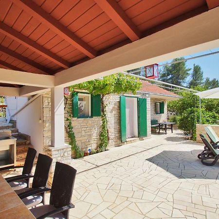 Holiday Home Liberan Vela Luka Extérieur photo