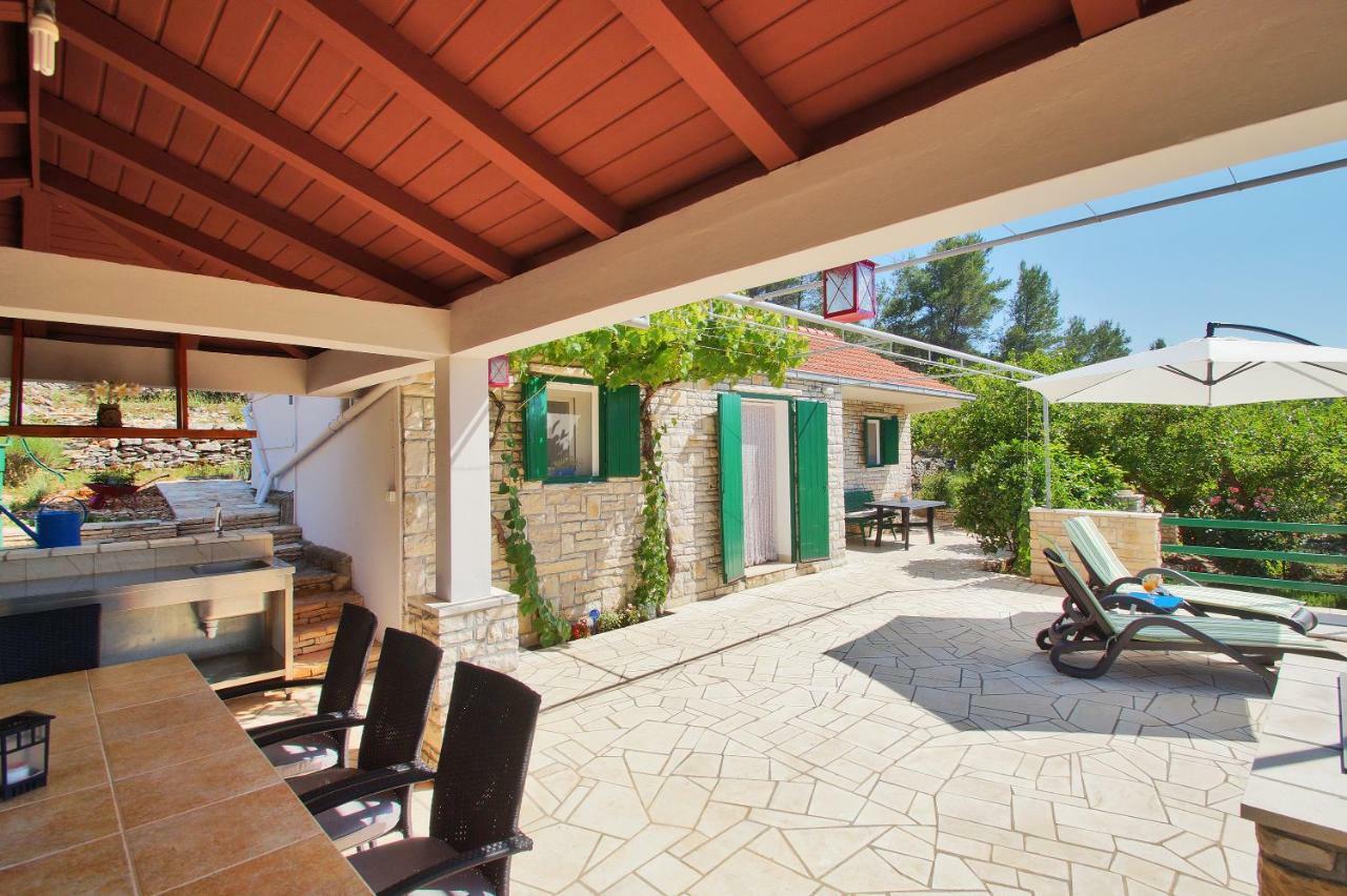 Holiday Home Liberan Vela Luka Extérieur photo
